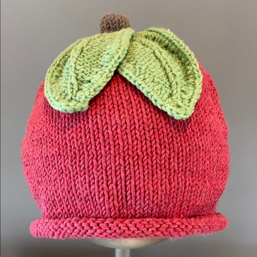 Apple 🍎 adorable knit hat! New, USA MADE!